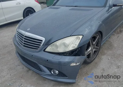 2007 Mercedes-Benz S 550 z USA, uszkodzony, nr VIN WDDNG71X67A042222